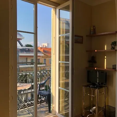 Heart Center Of - Place Grimaldi - 1 Bedroom, 1 Living Room, Balcony Apartment